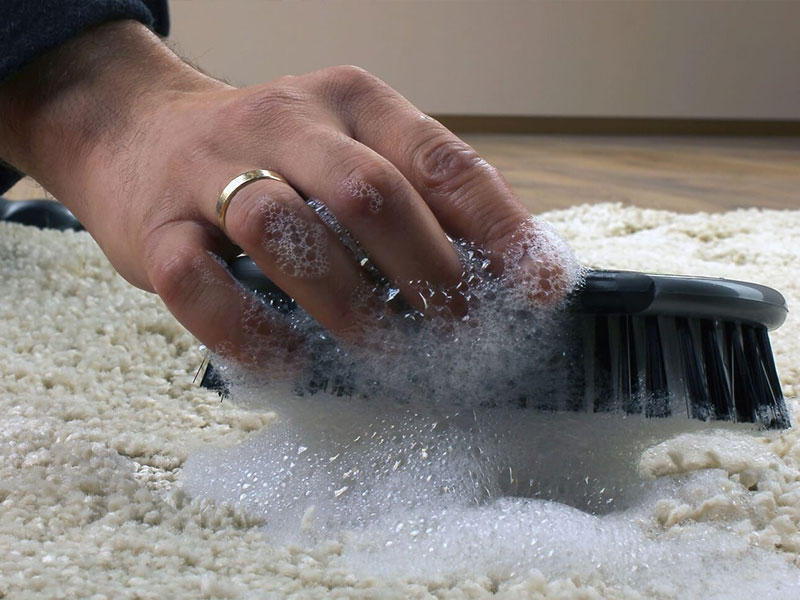 Особенности чистки синтетического ковра